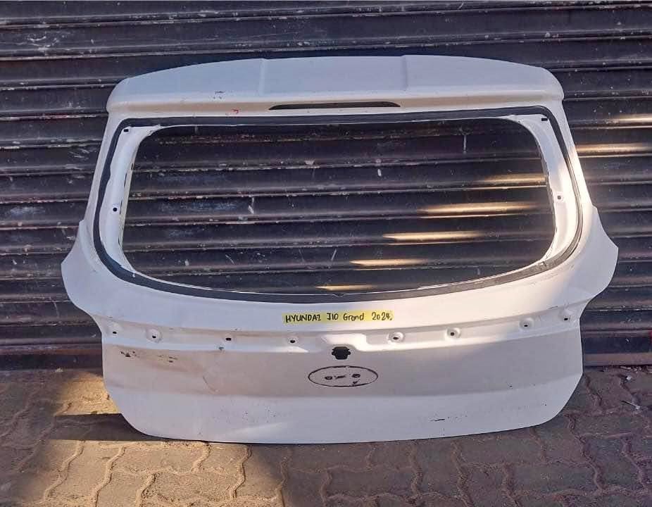 Hyundai i10 Grand tailgate 2024 - Private Seller Hyundai i10 Grand tailgate 2024 - Private Seller