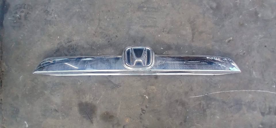 HONDA CR-V BOOT SPOILER FOR SALE - Private Seller HONDA CR-V BOOT SPOILER FOR SALE - Private Seller