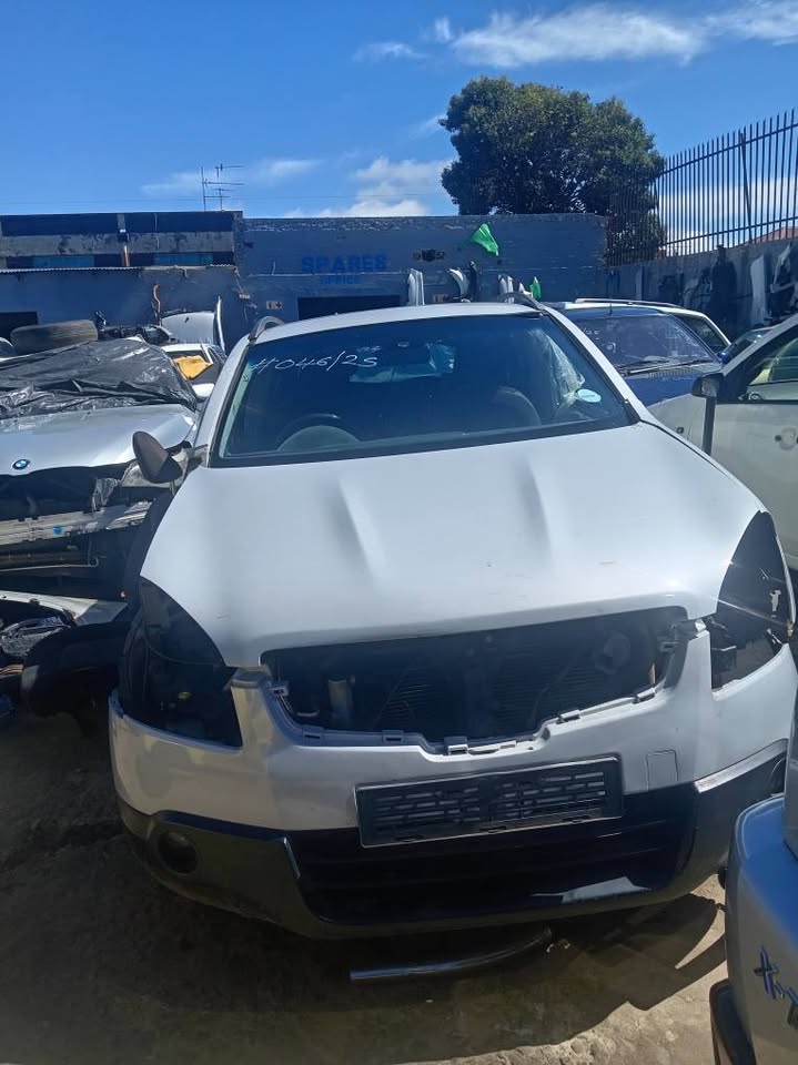 Nissan Engines M9R Enhines Stripping For Spares - Private Seller Nissan Engines M9R Enhines Stripping For Spares - Private Seller