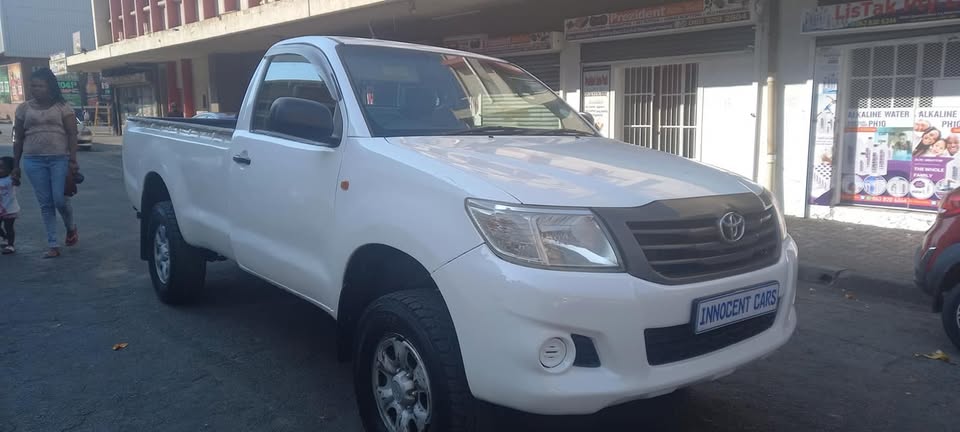2012 TOYOTA HILUX 2.5D 4D DIESEL MANUAL, 4X2 HIGH RAIDER SINGLE CAB, WHITE COLOUR, 147000KM