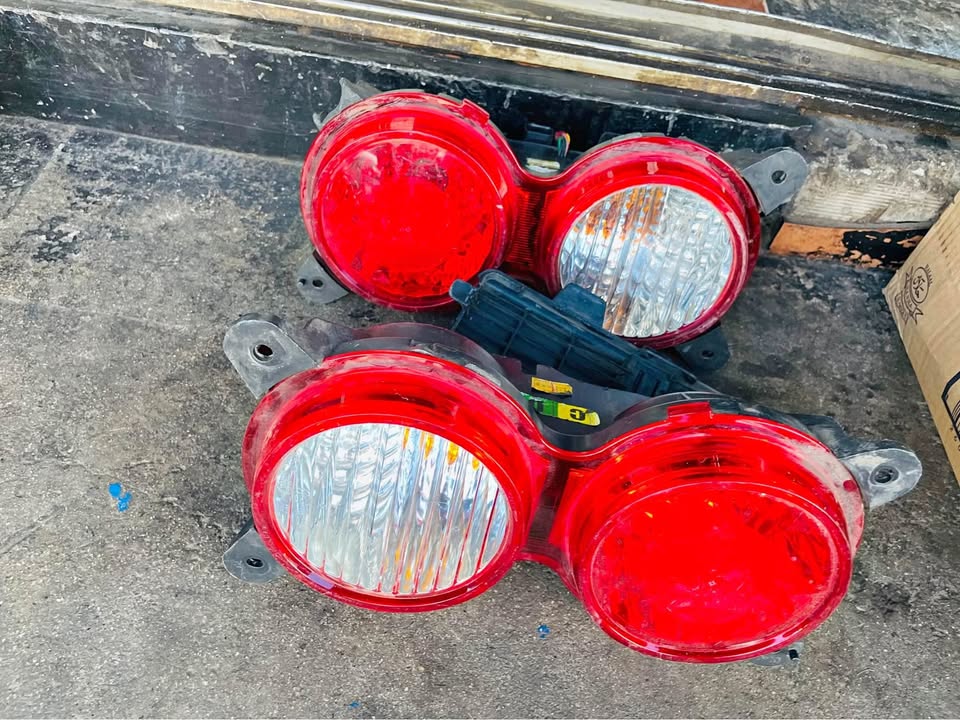 Kia K2700 taillights - Private Seller Kia K2700 taillights - Private Seller
