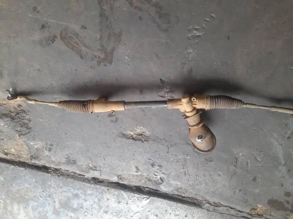 TOYOTA ETOS STEERING RACK - Private Seller TOYOTA ETOS STEERING RACK - Private Seller