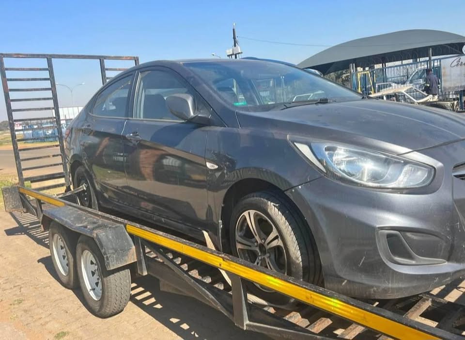 2014 HYUNDAI ACCENT 1.6 STRIPPING FOR SPARE/PARTS - Private Seller 2014 HYUNDAI ACCENT 1.6 STRIPPING FOR SPARE/PARTS - Private Seller