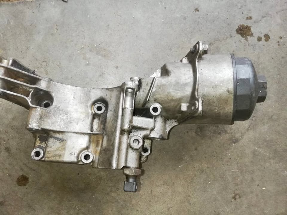 BMW X5 2001 OIL FILTER HOUSING FOR SALE - Private Seller BMW X5 2001 OIL FILTER HOUSING FOR SALE - Private Seller