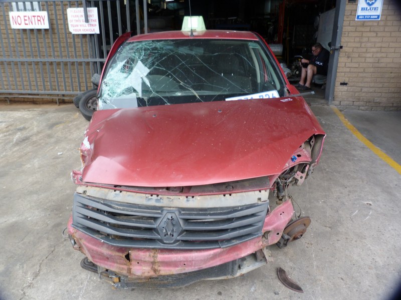 Renault Sandero 1.6 8V Manual Red - 2010 STRIPPING FOR SPARES - Private Seller Renault Sandero 1.6 8V Manual Red - 2010 STRIPPING FOR SPARES - Private Seller