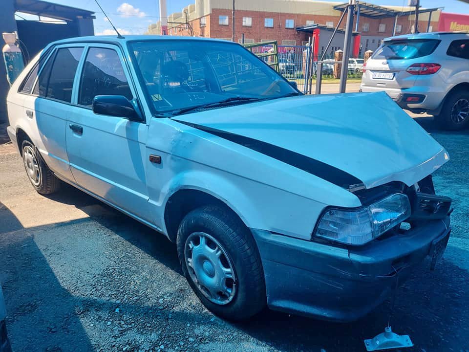 Used Mazda 323 1.3 B3 STRIPPING FOR PARTS for sale in Gauteng