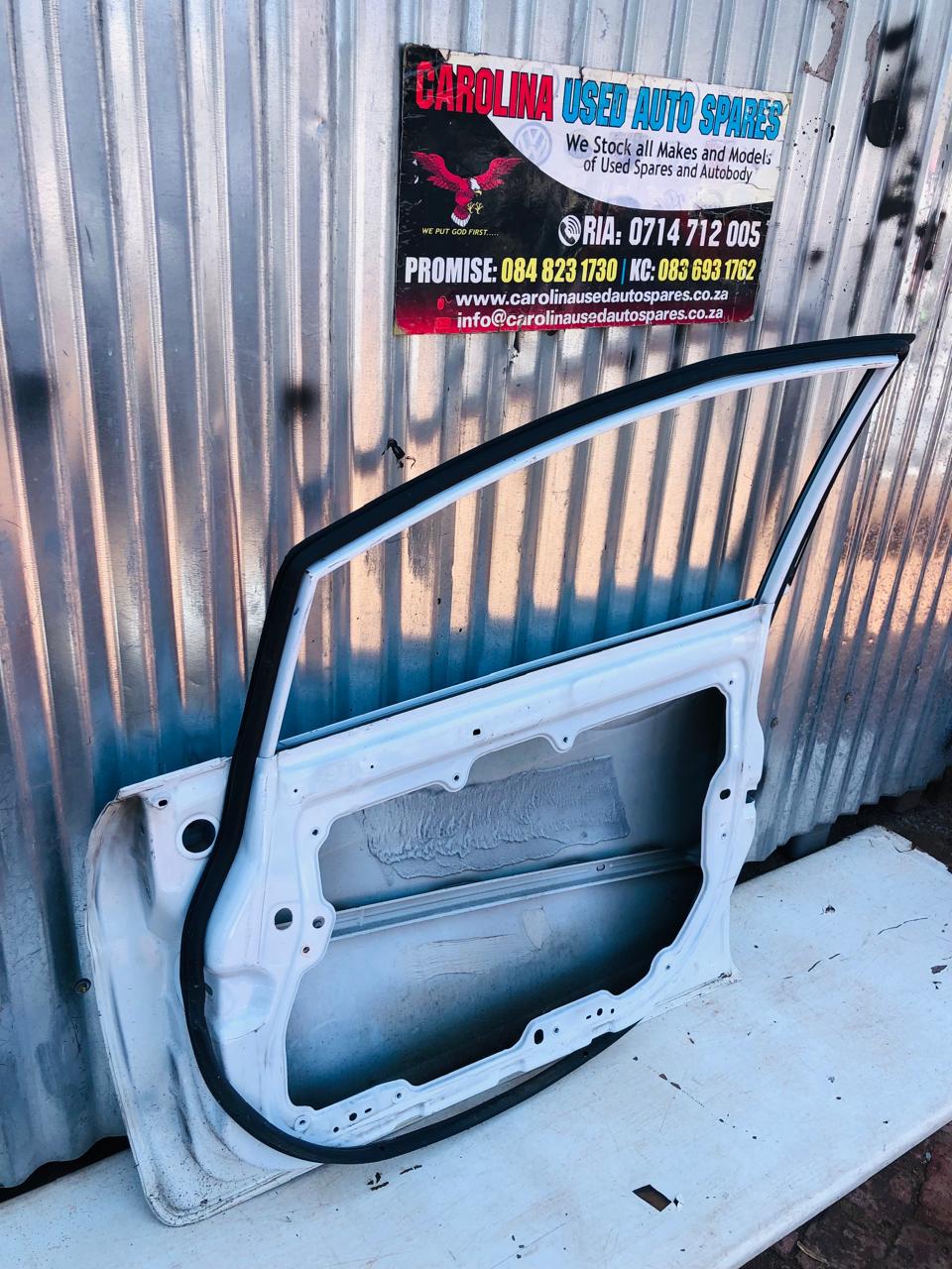 Ford Fiesta right side front door - Private Seller