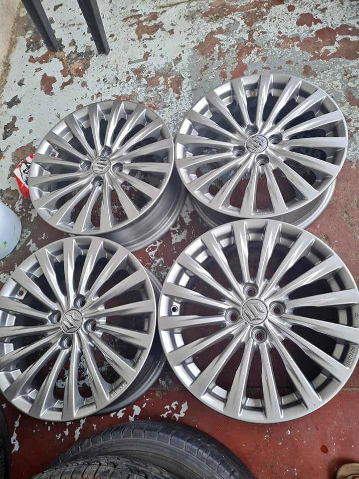 Suzuki swift original alloy mags size 16 - Private Seller