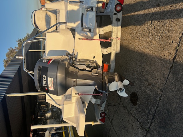 Explorer EVO19SLC(NEW!)with Used Yamaha 130hp Motor