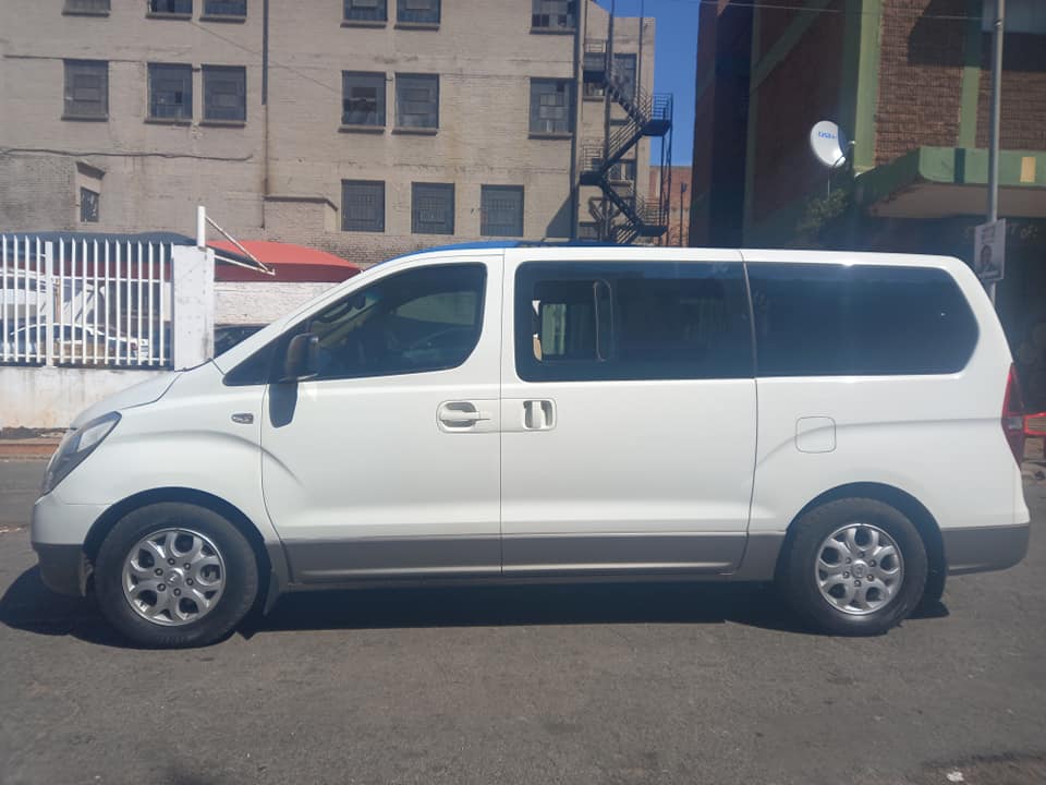 2012 H1 BUS 2.5 DIESEL AUTOMATIC TRANSMISSION, WHITE COLOUR, MILEAGE 105000KM