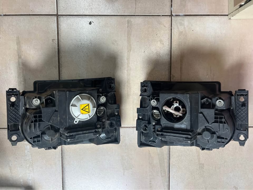 2007 Land Rover Discovery 3 Headllights For Sale Call or whatsapp - Private Seller 2007 Land Rover Discovery 3 Headllights For Sale Call or whatsapp - Private Seller
