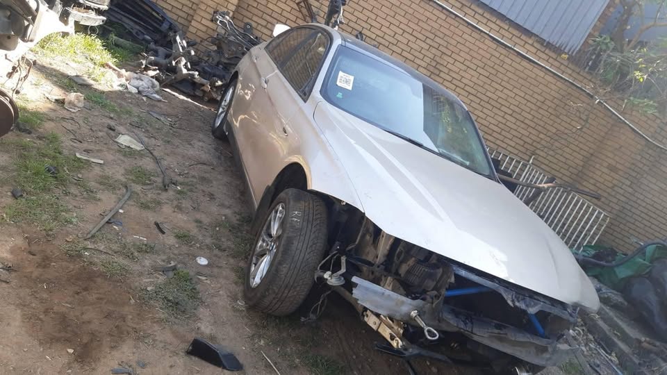 BMW F30 N20 ENGINE STRIPPING FOR SPARES - Private Seller