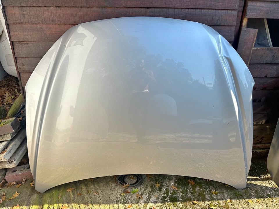 Mazda cx5 bonnet old shape - Private Seller Mazda cx5 bonnet old shape - Private Seller