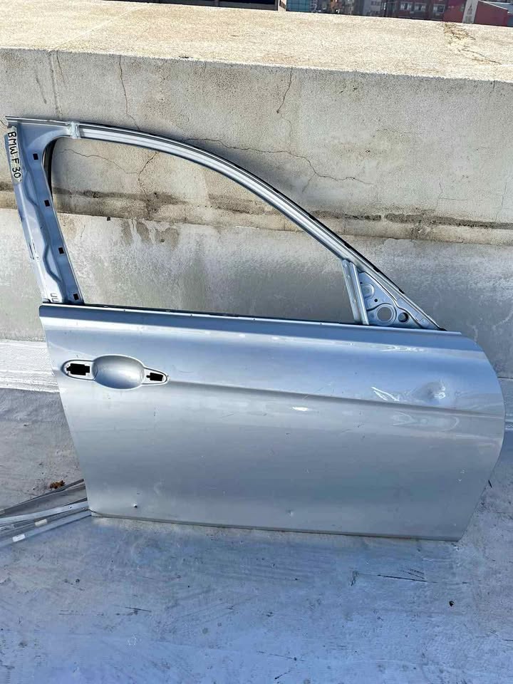 BMW F30 Front Rightside Door. - Private Seller BMW F30 Front Rightside Door. - Private Seller