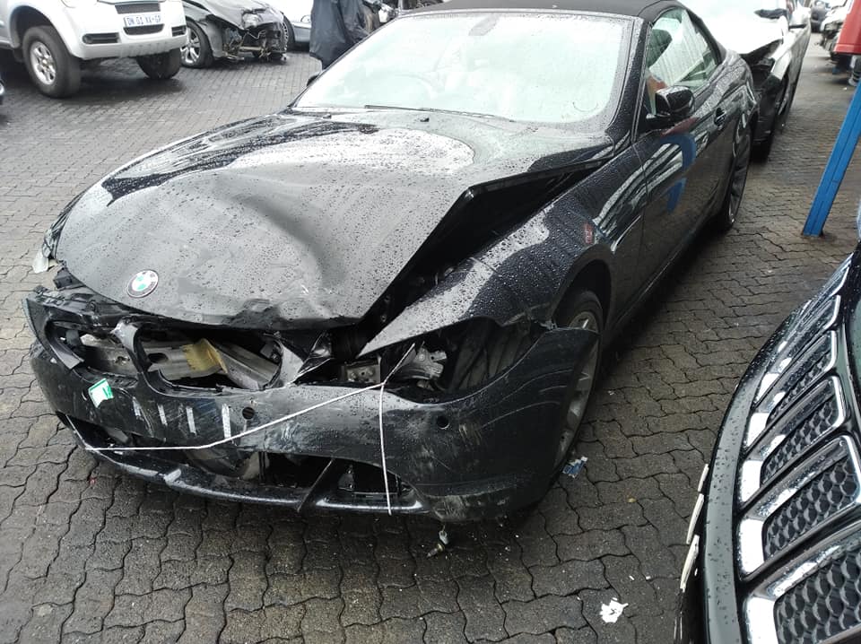 BMW 650i accident damaged engine starts - Private Seller BMW 650i accident damaged engine starts - Private Seller