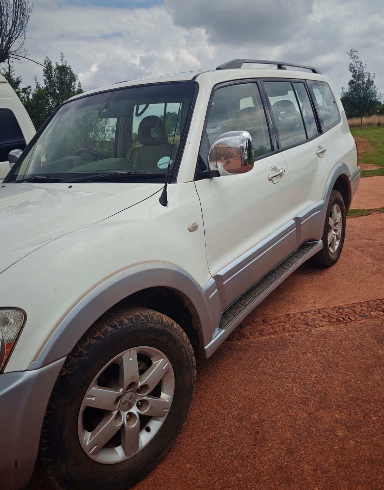 Used 2005 Mitsubishi Pajero 5-door 3.2DI-D GLS Exceed Pajero Legend Limited Edition 100 - Private Seller Used 2005 Mitsubishi Pajero 5-door 3.2DI-D GLS Exceed Pajero Legend Limited Edition 100 - Private Seller