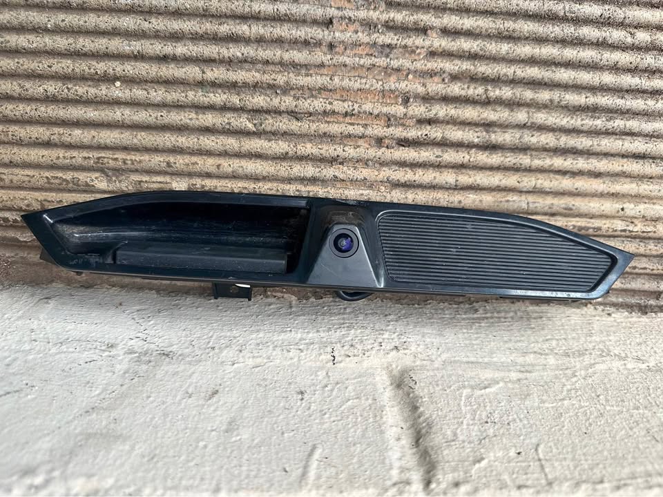 2024 and 2026 Kia picanto tailgate handle and camera - Private Seller 2024 and 2026 Kia picanto tailgate handle and camera - Private Seller