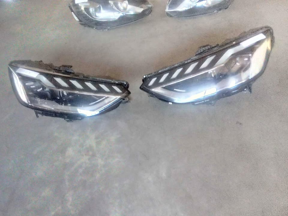 Audi a4 b9 headlight - Private Seller Audi a4 b9 headlight - Private Seller