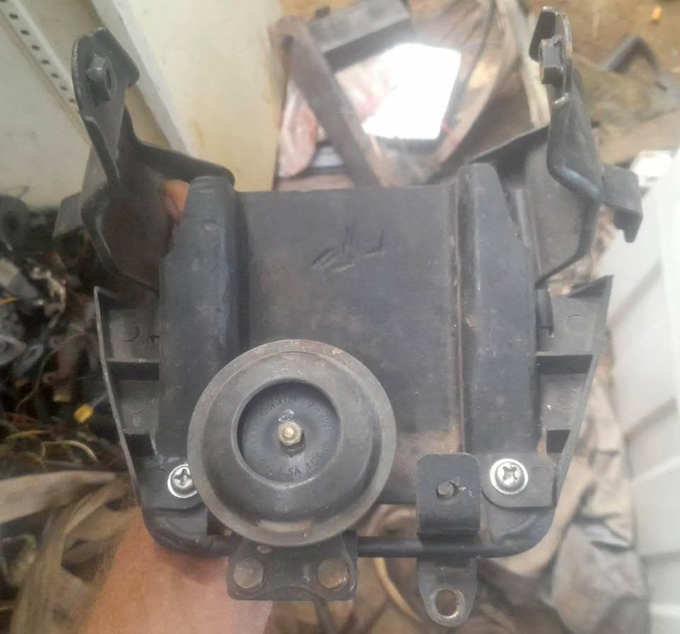 Yamaha dt50/dt125/dt175 headlight mtg bracket