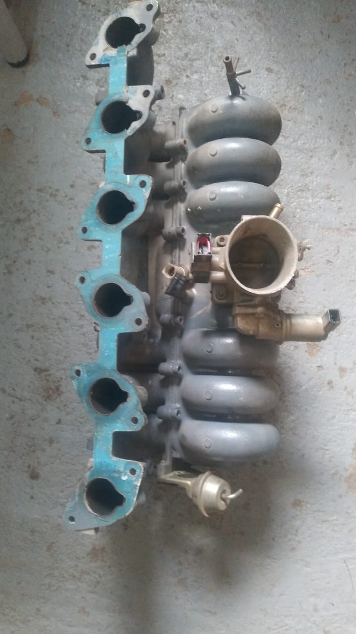 Ford falcon 4.0 intake manifold for sale - Private Seller Ford falcon 4.0 intake manifold for sale - Private Seller