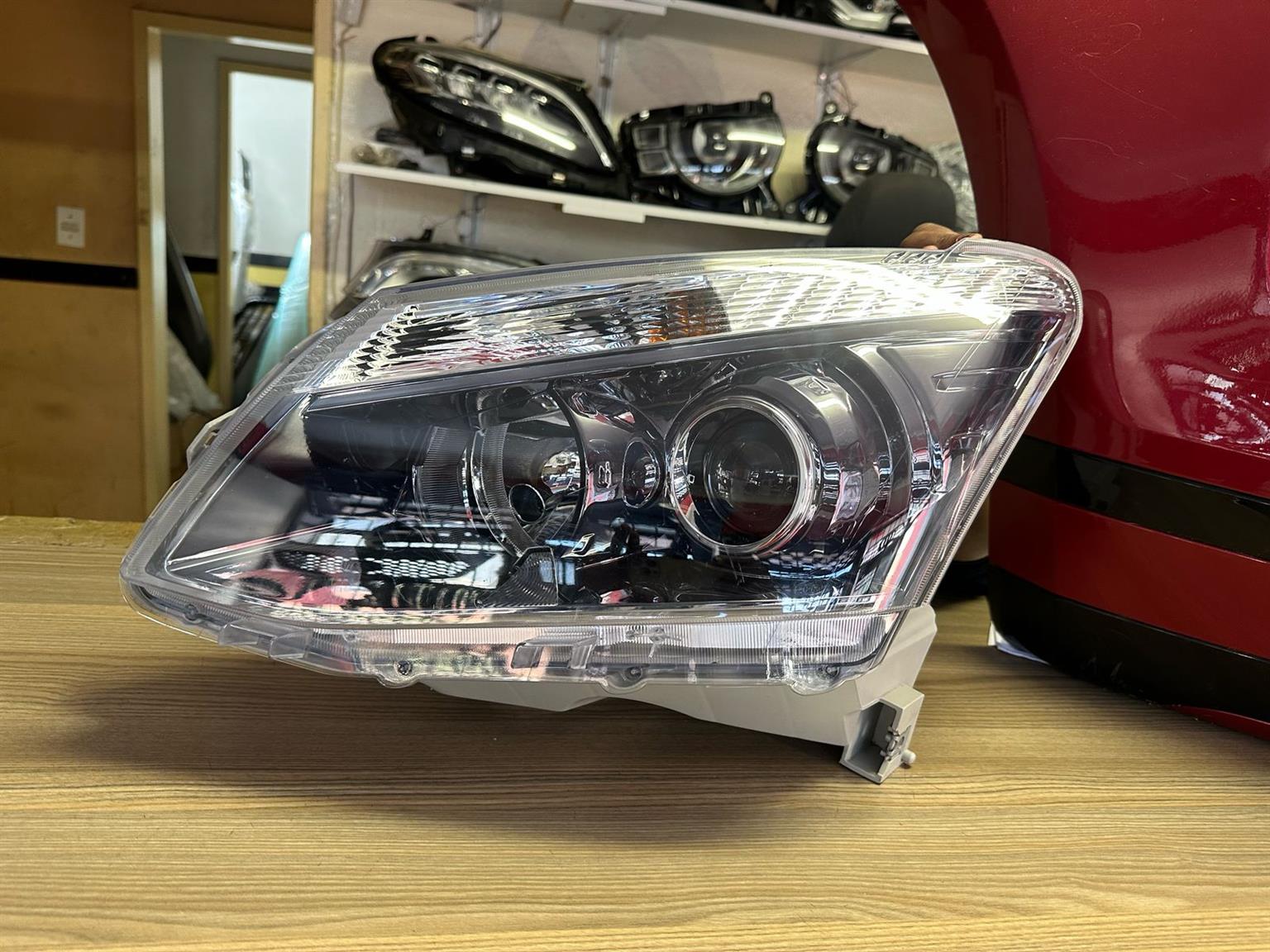 2015 ISUZU KB300 PROJECTOR HEADLIGHT FOR SALE - Private Seller 2015 ISUZU KB300 PROJECTOR HEADLIGHT FOR SALE - Private Seller