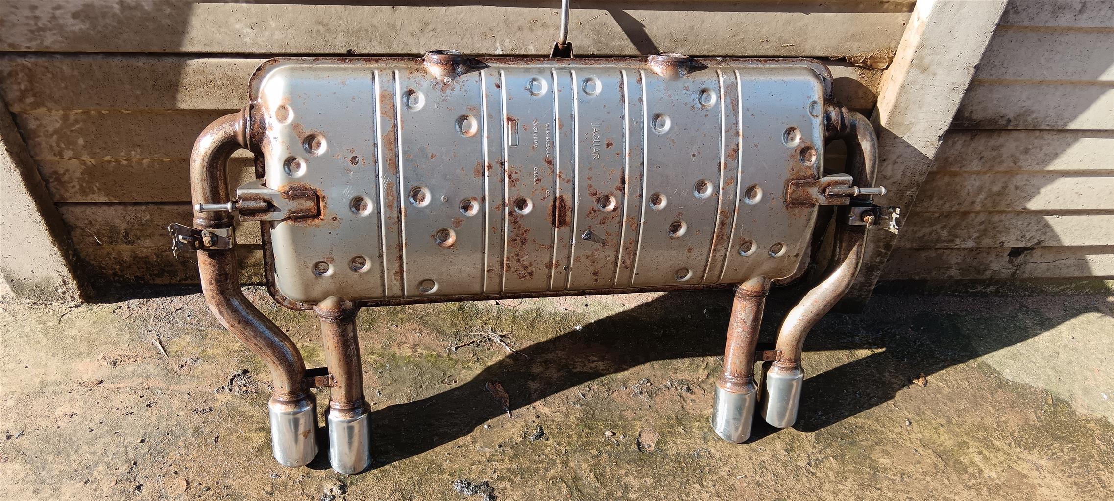 Jaguar XKR V8 supercharged exhaust box - Private Seller