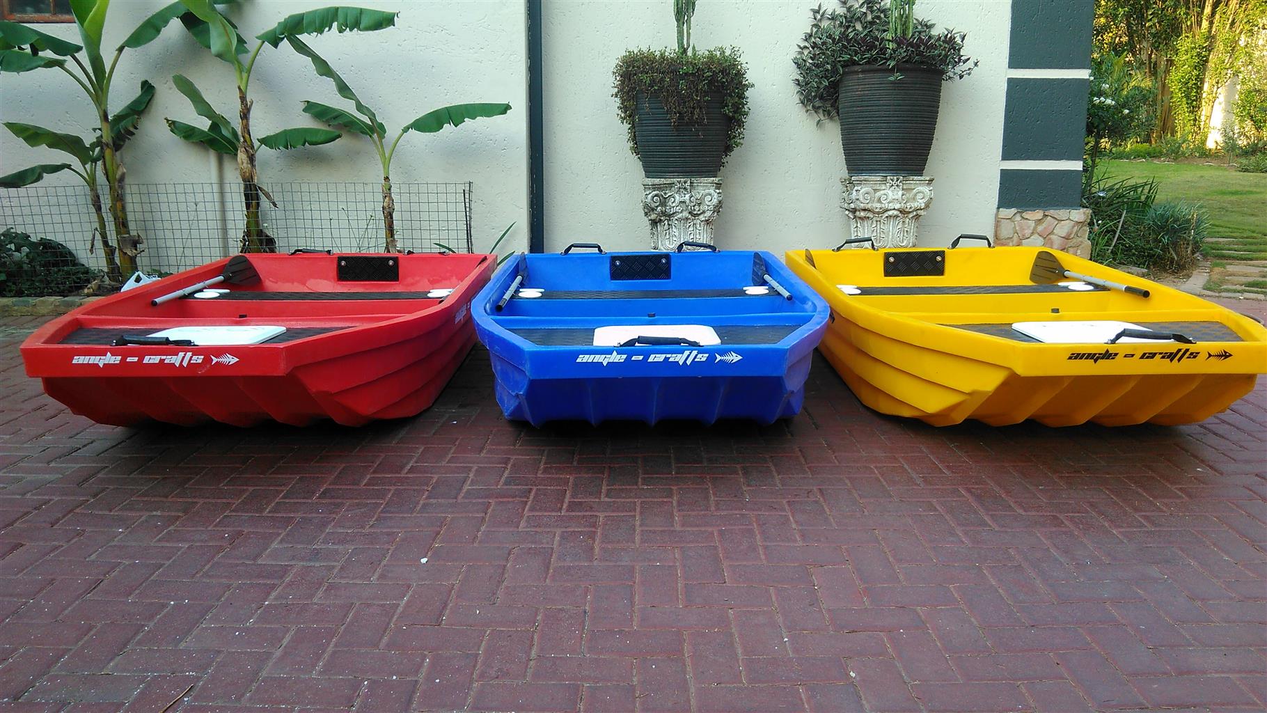 Plastic boats Angle Crafts
