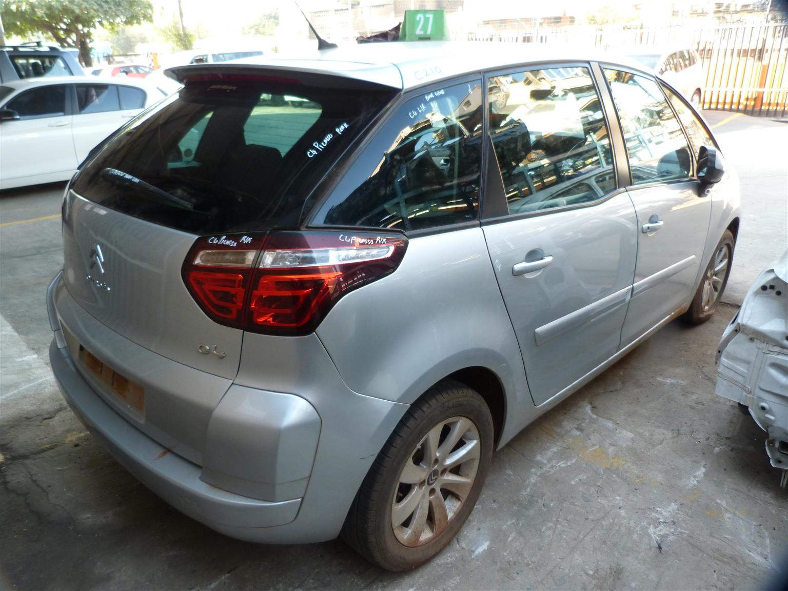 Citroen C4 Picasso 1.6 VTi Exclusive - 2011 Spares - Private Seller Citroen C4 Picasso 1.6 VTi Exclusive - 2011 Spares - Private Seller