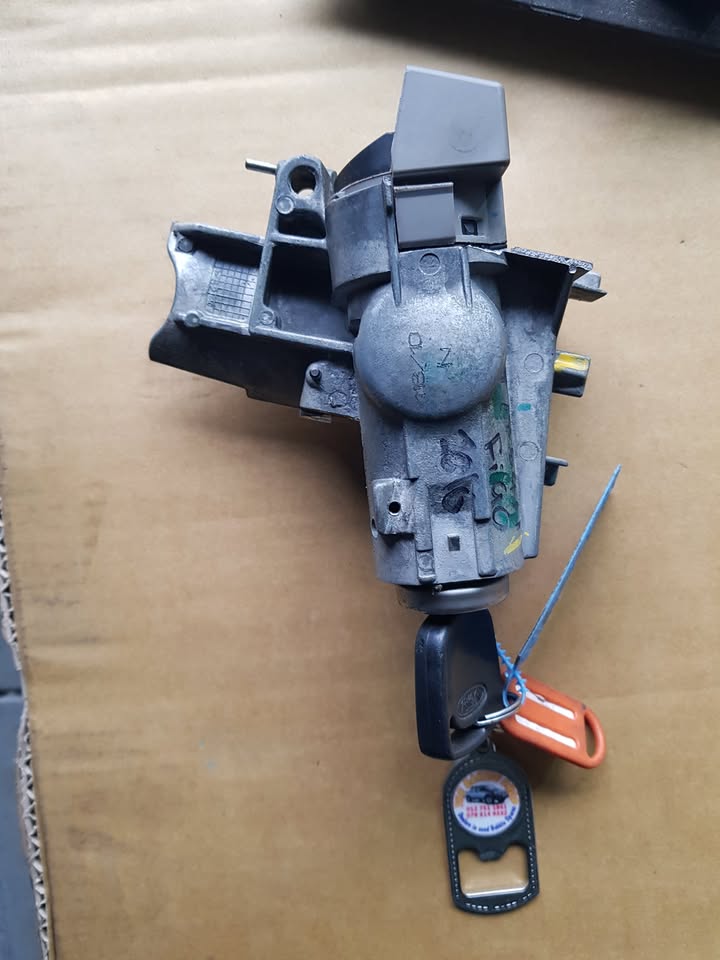 Ford figo 1.4L petrol Lockset - Private Seller