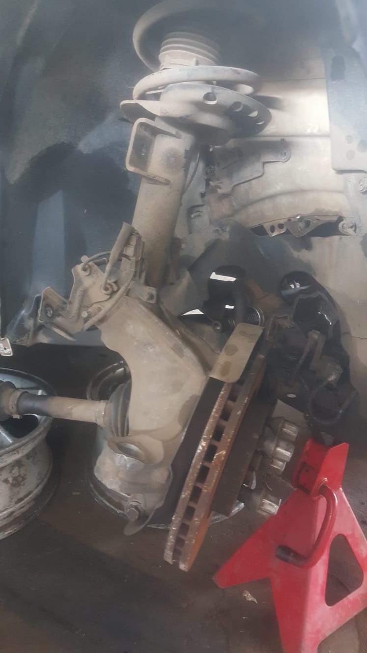 2012 Range Rover Evoque SD4 2.2 Dynamic Front Shocks for sale - Private Seller