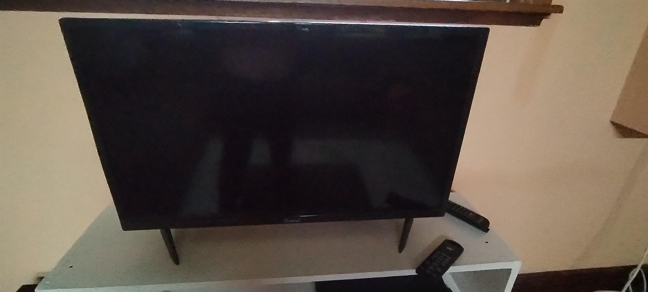 32 inc TV for sale