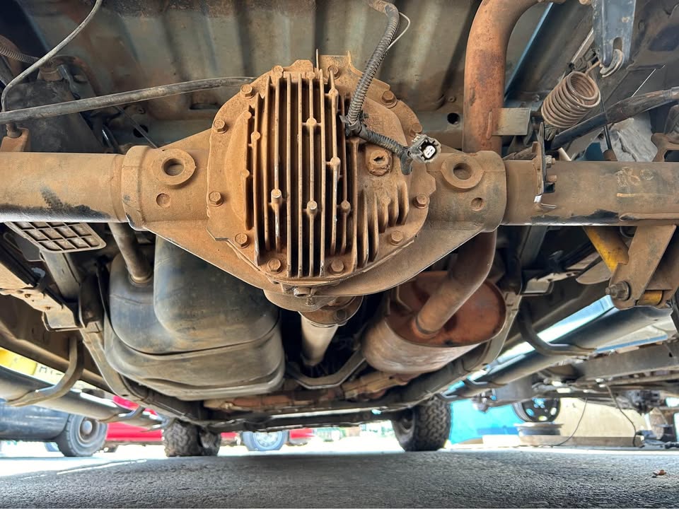 Nissan Navara 4.0 Rear Differential For Sale @Circle 7 Used Parts Call or WhatsApp - Private Seller Nissan Navara 4.0 Rear Differential For Sale @Circle 7 Used Parts Call or WhatsApp - Private Seller