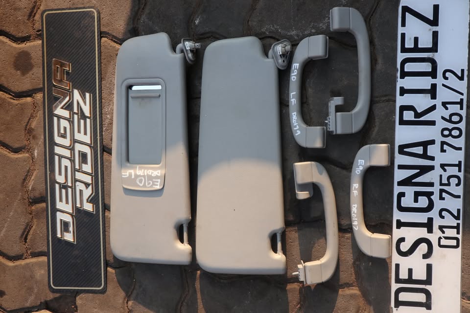 BMW E90 FACE LIFT SUN VISORS AND ROOF LINING GRAB HANDELS - Private Seller BMW E90 FACE LIFT SUN VISORS AND ROOF LINING GRAB HANDELS - Private Seller
