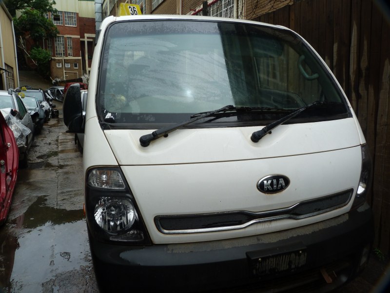 Kia K2700 1.3 Ton Workhorse 2.7D Tipper Manual White - 2015 STRIPPING FOR SPARES - Private Seller Kia K2700 1.3 Ton Workhorse 2.7D Tipper Manual White - 2015 STRIPPING FOR SPARES - Private Seller