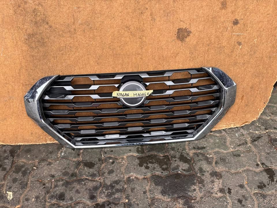 Nissan Magnite Grill - Private Seller Nissan Magnite Grill - Private Seller