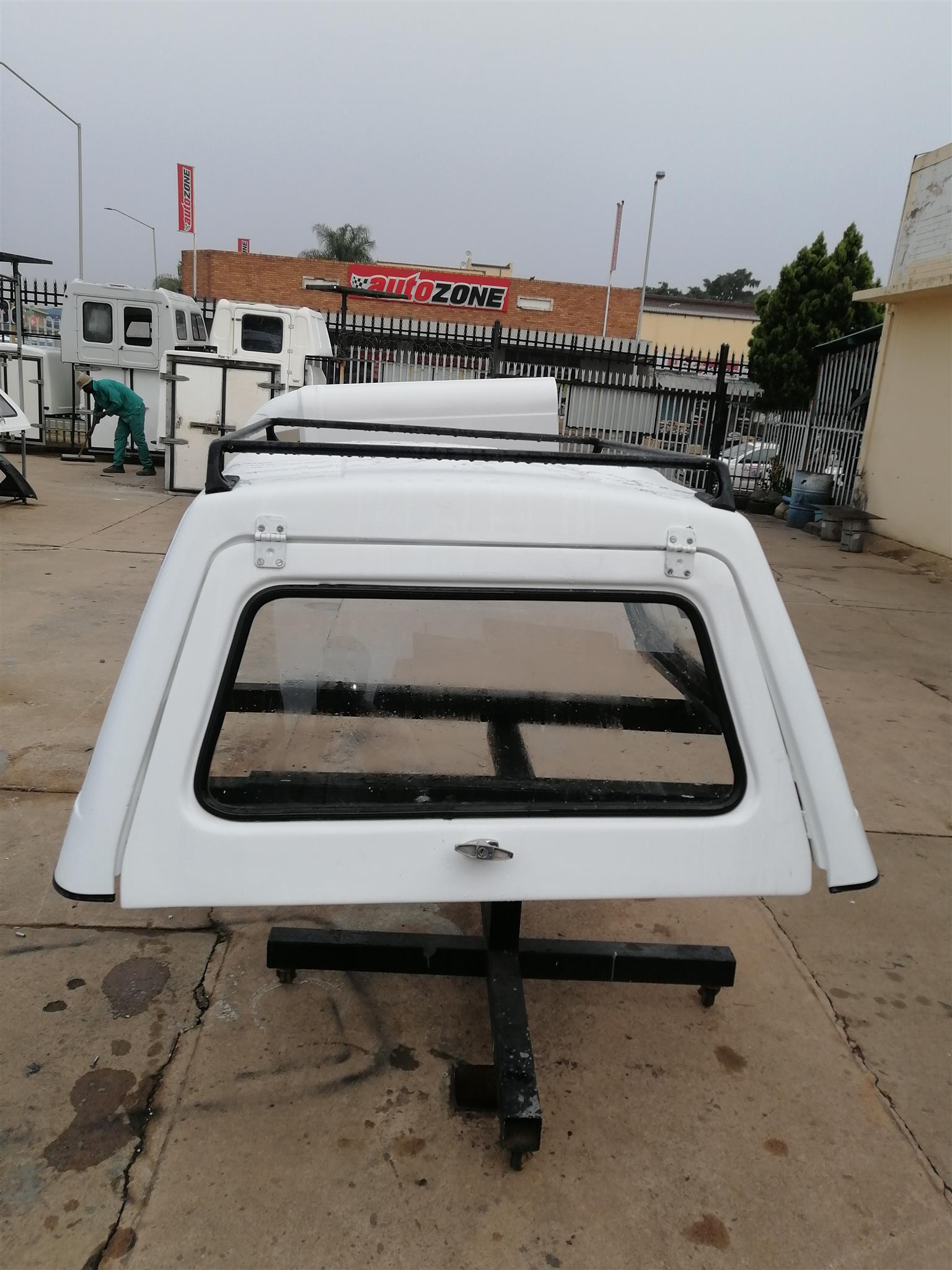 Nissan 1400 Used Hi-Liner beekman Canopy for sale!!