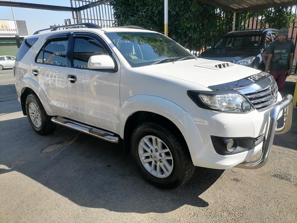 2013 Toyota Fortuner 3.0 4x2