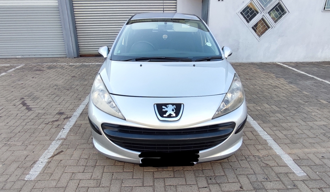2007 Peugeot 207 Headlights