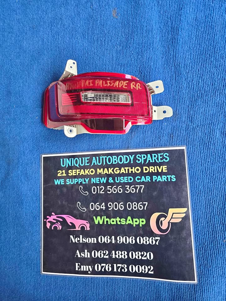 Hyundai Palisade Right Rear Back Bumper Reflector Light Hyundai Palisade Right Rear Back Bumper Reflector Light