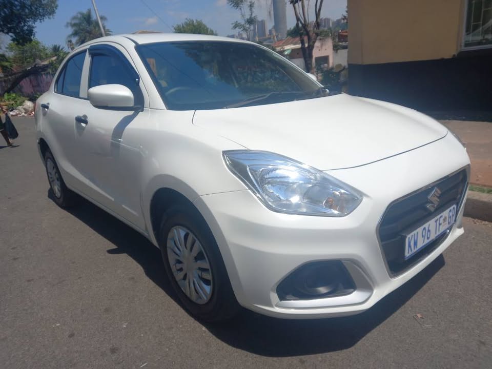 2022 Sezuki Dzire 1.2 Petrol, Manual, White Color, Mileage