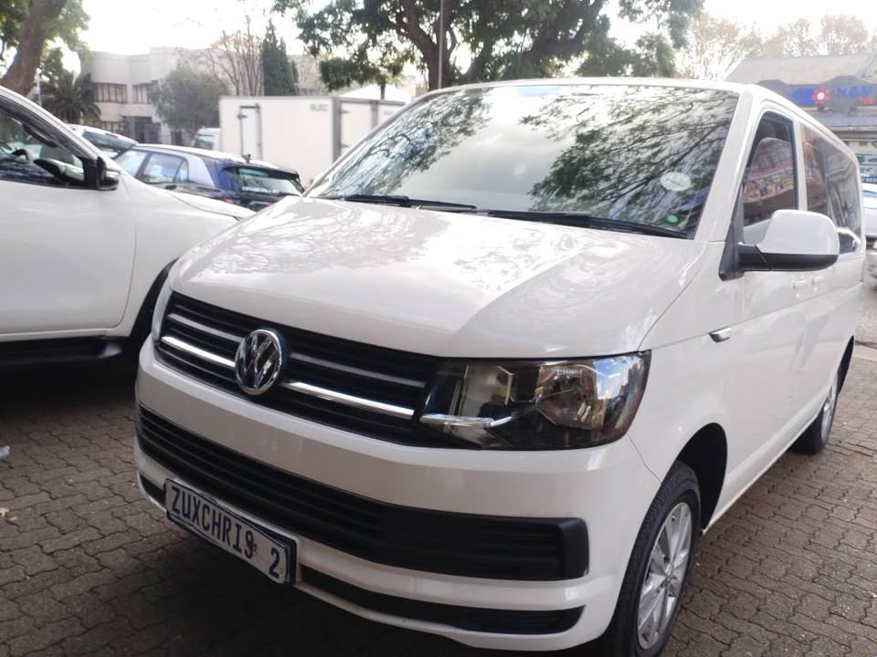 2018 VW TRANSPORTER 2.0 tdi AUTOMATIC 9 SEATER