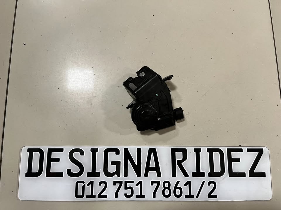 LEXUS NX200T BOOT LOCK ACTUATOR AVAILABLE. - Private Seller LEXUS NX200T BOOT LOCK ACTUATOR AVAILABLE. - Private Seller