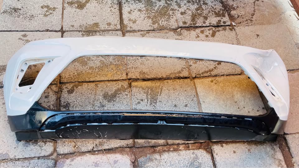 Mahindra KUV100 bumper - Private Seller Mahindra KUV100 bumper - Private Seller
