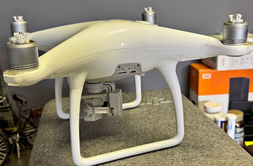 DJI phantom 4 drone DJI phantom 4 drone
