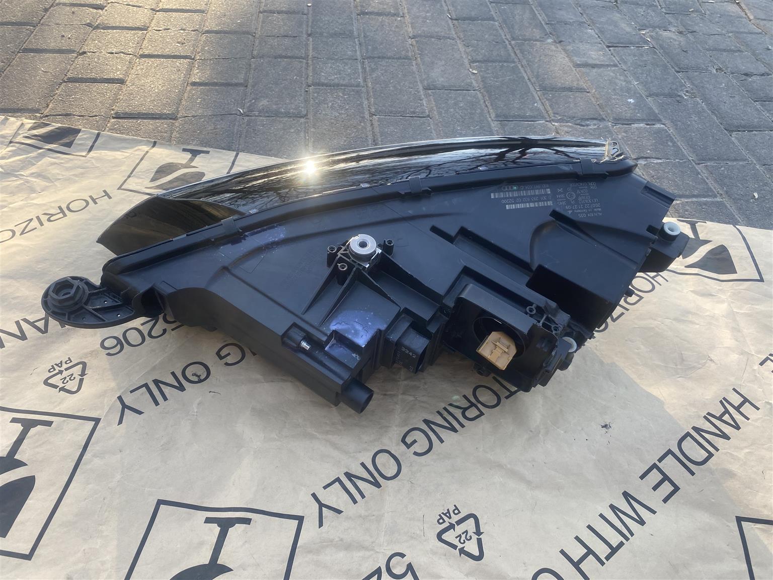 2020 AUDI TT LED MATRIX HEADLIGHT RIGHT SIDE FOR SALE. IN EXCELLENT CONDITION - Private Seller 2020 AUDI TT LED MATRIX HEADLIGHT RIGHT SIDE FOR SALE. IN EXCELLENT CONDITION - Private Seller