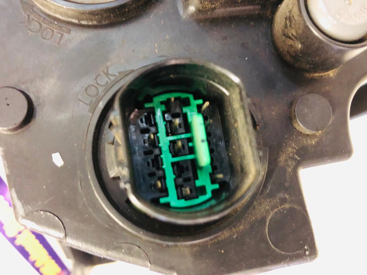 Kia Seltos left and right side halogen headlights - Private Seller Kia Seltos left and right side halogen headlights - Private Seller