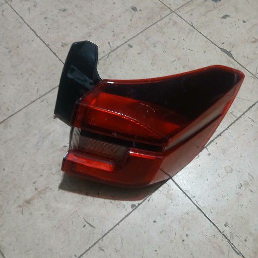 Renault kiger taillight - Private Seller Renault kiger taillight - Private Seller