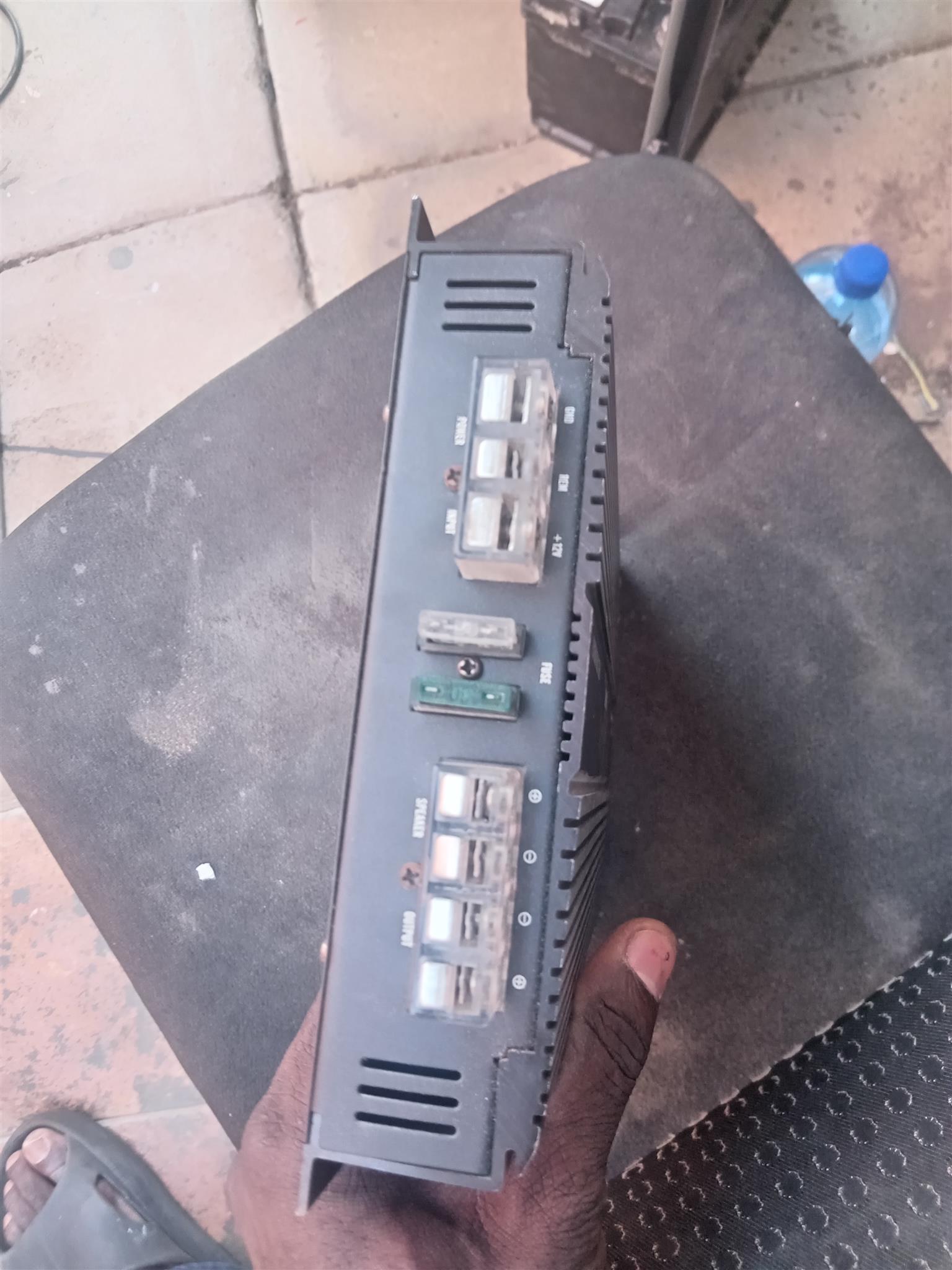 mono block amplifier 500 RMS