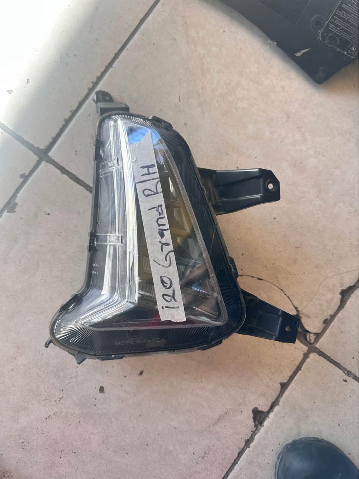 2025 Hyundai i20 sport right side fog light - Private Seller 2025 Hyundai i20 sport right side fog light - Private Seller
