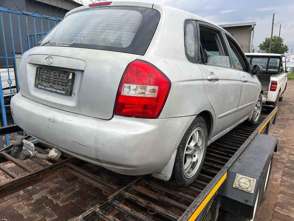 2005 Kia Rio stripping for parts @ circle 7 used parts - Private Seller 2005 Kia Rio stripping for parts @ circle 7 used parts - Private Seller